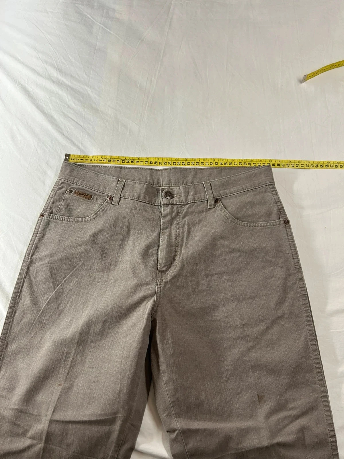 Jean wrangler coupe droite beige gris w36 L34 – photo 6